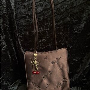 Gap mini shoulder bag🤎🍒